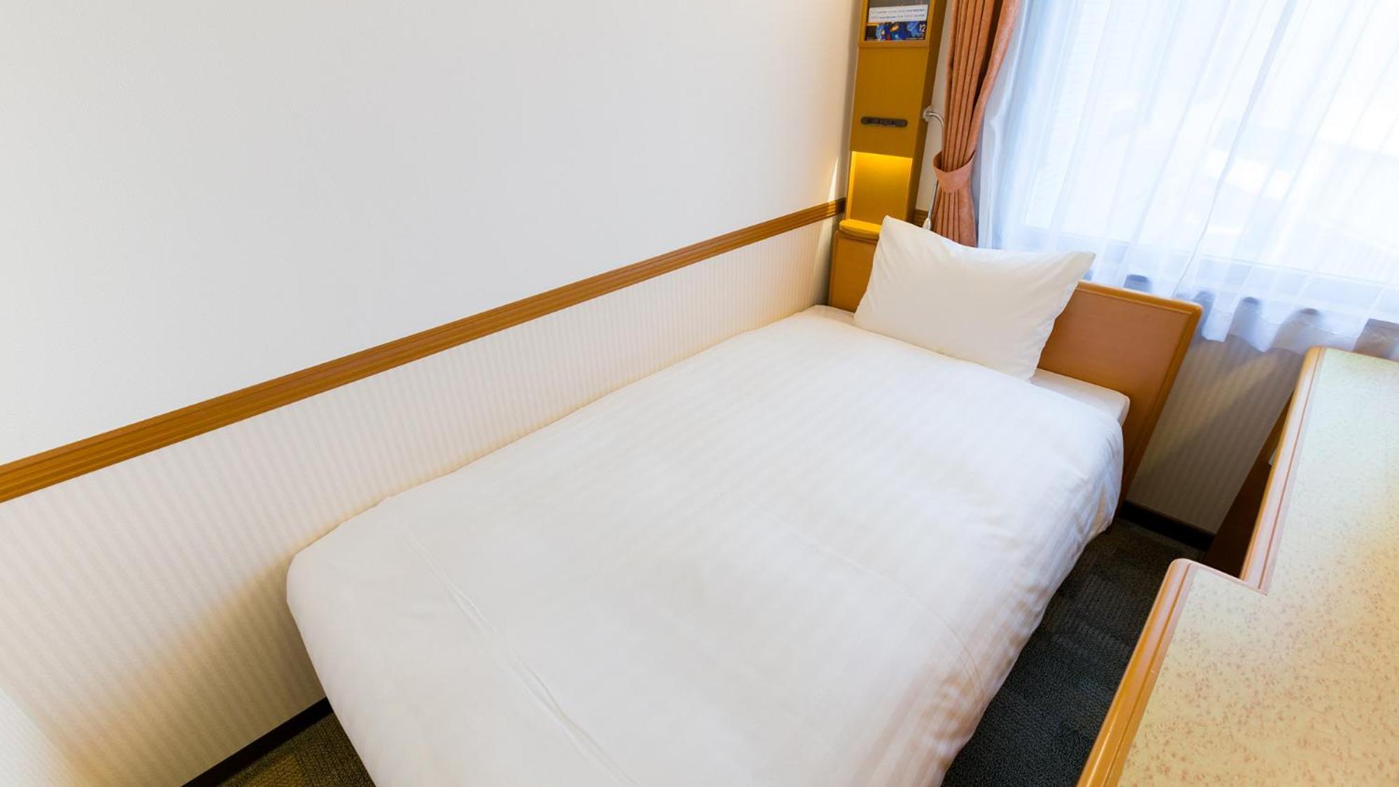 Toyoko Inn Yokohama Sakuragicho Kamer foto